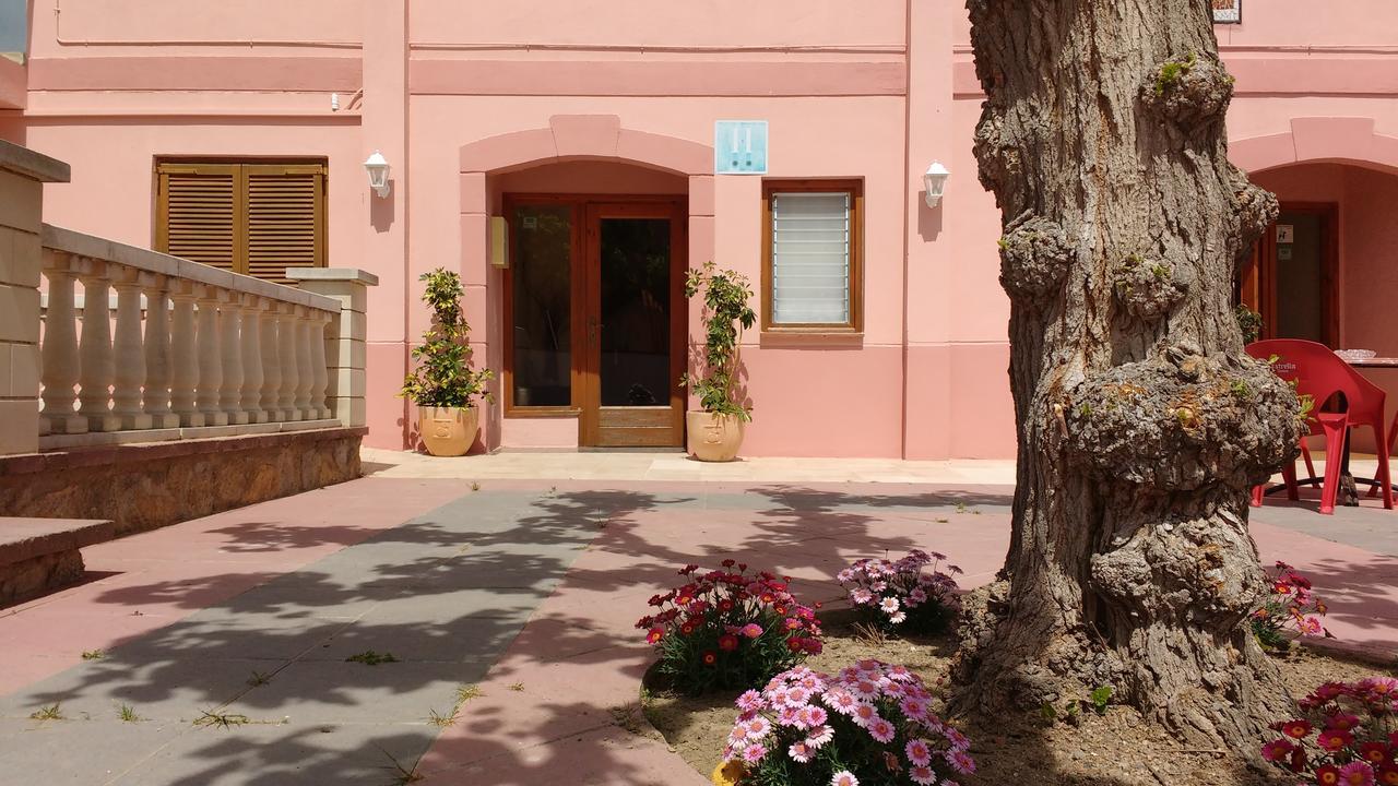 Ca L'Amadeu Hotel Vilanova d'Escornalbou Exterior foto